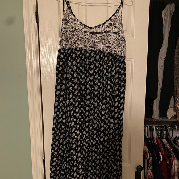 Sleeveless Maxi Dress - Picture 1 of 1